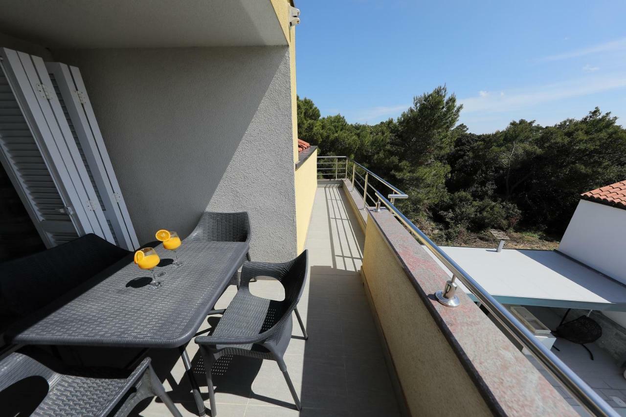 Luxury Nada With Pool Apartman